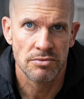 Раян Оліва