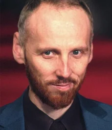 Юен Бремнер