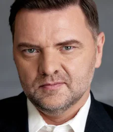 Аарон Лайонс